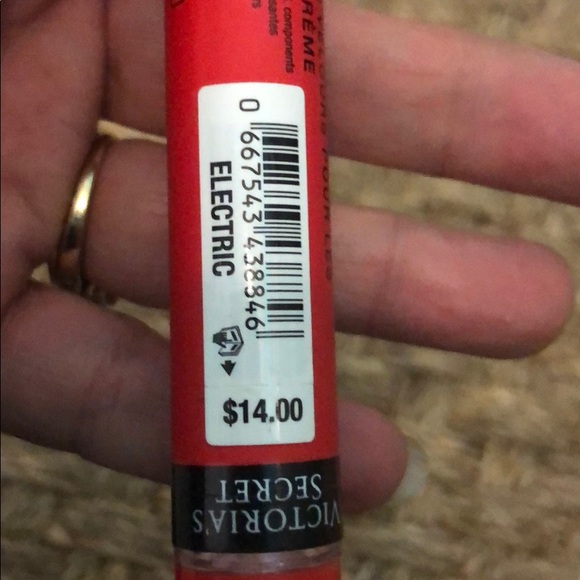 New VS Lip Bundle - Picture 2 of 7